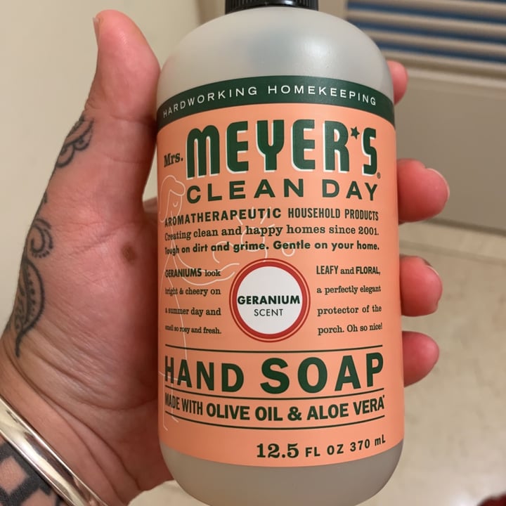 photo of Mrs. Meyer's Clean Day Hand Soap Made With Olive Oil And Aloe Vera shared by @kmcgrath on  22 May 2020 - review