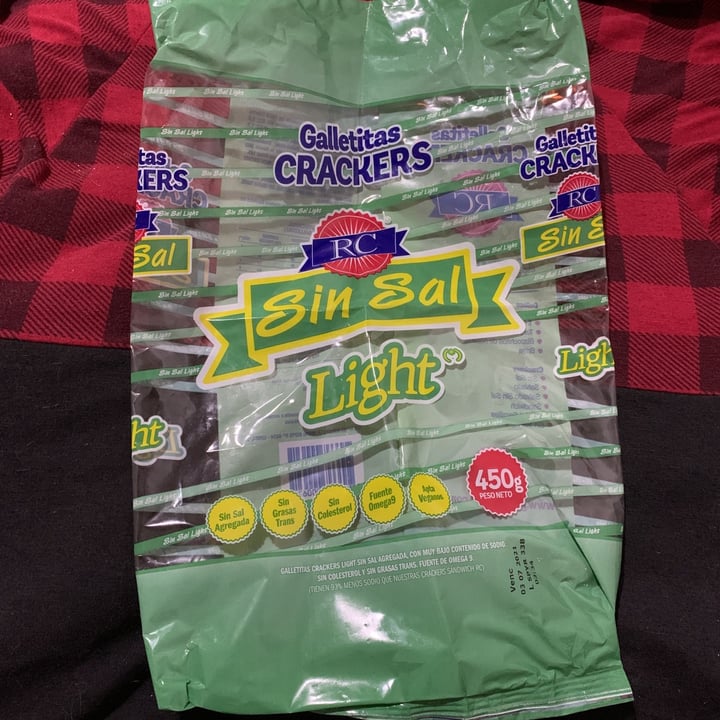 review photo of RC Galletitas crackers light sin sal shared by @martinavegana on 06 Jul 2021 - review