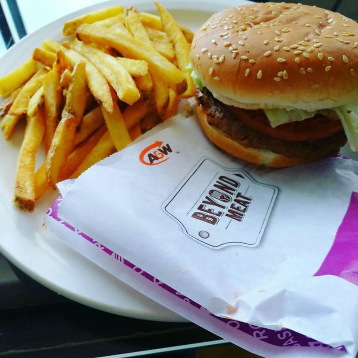 photo of A&W Canada Beyond Meat Burger shared by @katbm on  03 Mar 2020 - review