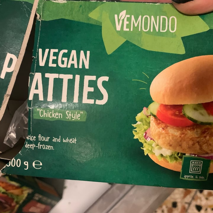 review photo of Vemondo 2 Vegan Patties “Chicken Style” shared by @cucinadiale17 on 21 Mar 2022 - review