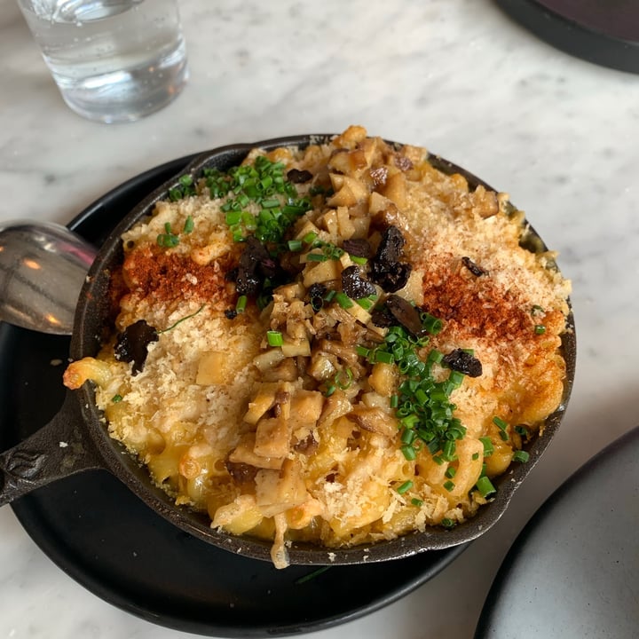 photo of Willow Vegan Bistro Truffle Mac and “Cheese” shared by @cayo on  29 Jul 2021 - review