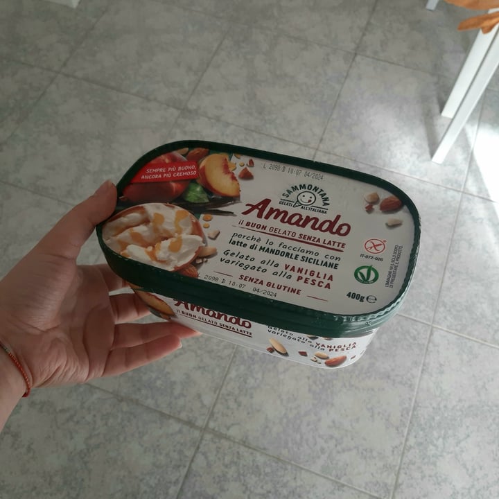 review photo of Sammontana Amando Gelato Vaniglia E Pesca shared by @lauralaricchiuta on 03 Oct 2022 - review