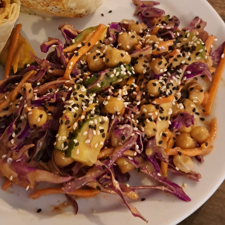 photo of Rise Above Pizza & Wings Sesame Ginger Slaw shared by @svraphael88 on  02 Dec 2022 - review