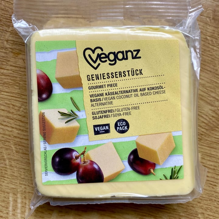 review photo of Veganz Genießerstück shared by @madamecelindra on 15 May 2021 - review