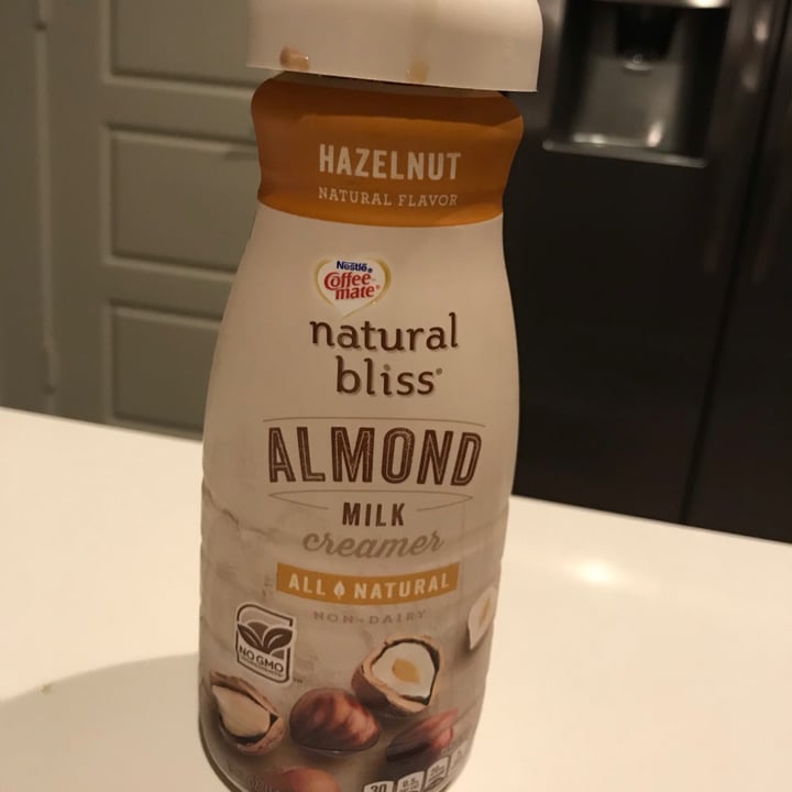 photo of Coffee mate natural bliss Hazelnut Creamed shared by @enfinprintemps on  20 May 2020 - review