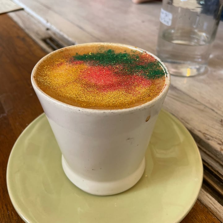 photo of Nourish'd Café & Juicery Unicorn Latte shared by @lassetiereleben on  31 Mar 2022 - review