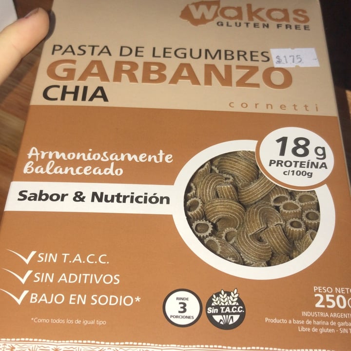 photo of Wakas Pasta de Legumbres Garbanzo y Chía shared by @catalinagoncalves on  09 Aug 2020 - review