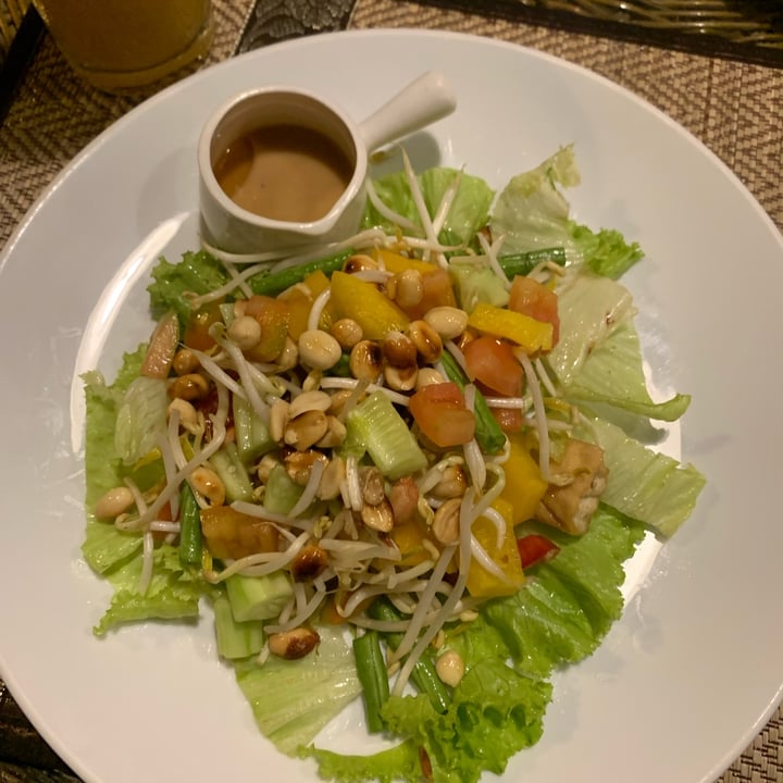 photo of Peace Cafe Heidi Yogi’s Tofu Salad (no cheese) shared by @tiascaz on  05 Dec 2022 - review