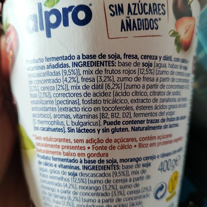 photo of Alpro Yogur Frutos rojos con dátiles sin azúcar añadido shared by @aileon on  28 Sep 2022 - review