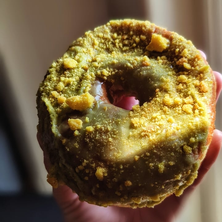 photo of Dottie's Donuts Matcha Lemon-lime shared by @catmama on  21 Jul 2022 - review