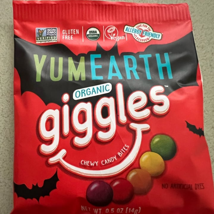 photo of YumEarth Giggles/skittles shared by @goosepondmtn on  09 May 2022 - review