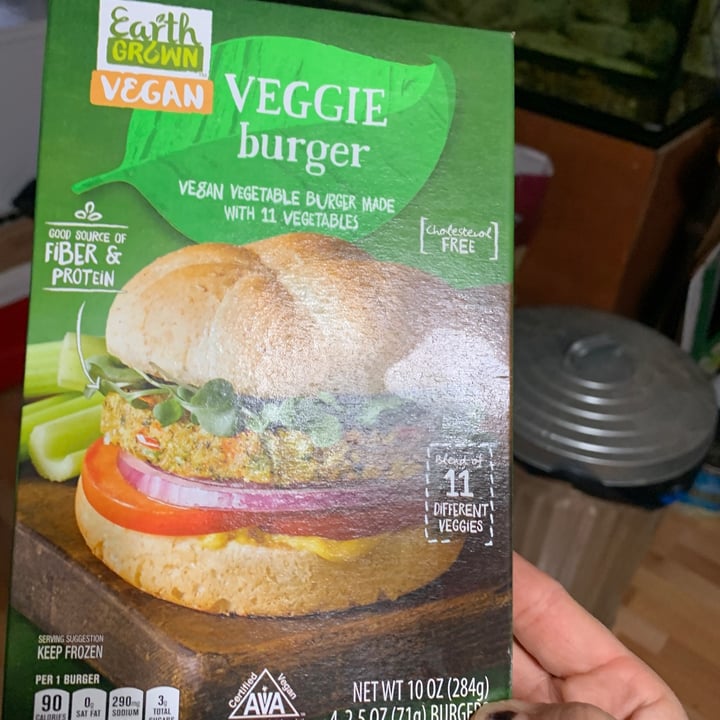 photo of Earth Grown Veggie Burger shared by @grandmakathy on  15 Nov 2020 - review