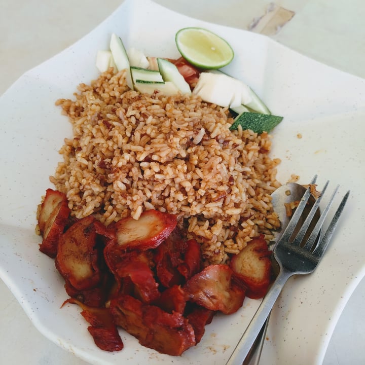 photo of 甘味林素食餐厅 Cameleon Beancurd Vegetarian Restaurant Thai Fried Rice shared by @stevenneoh on  29 Jan 2022 - review