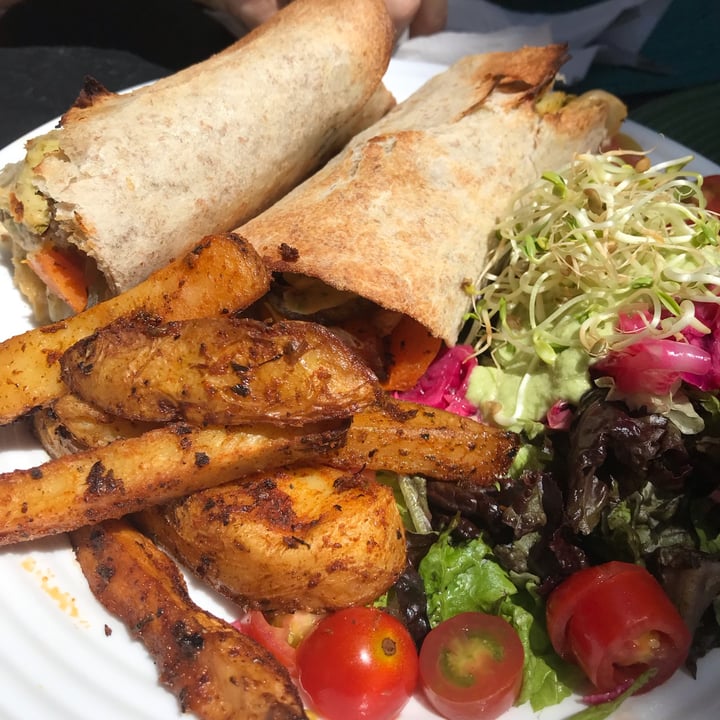 review photo of Mattinata Wrap Deleite shared by @catagordon on 28 Jan 2022 - review