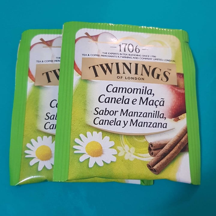 photo of Twinings chá camomila, canela e maça shared by @deborahdrocha on  08 May 2022 - review