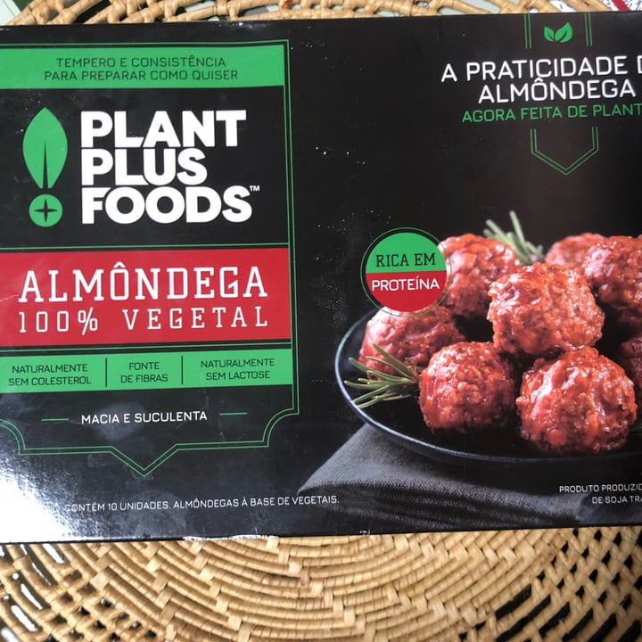 review photo of Plant Plus Foods Almôndega Vegetal shared by @simoneharger on 20 May 2022 - review