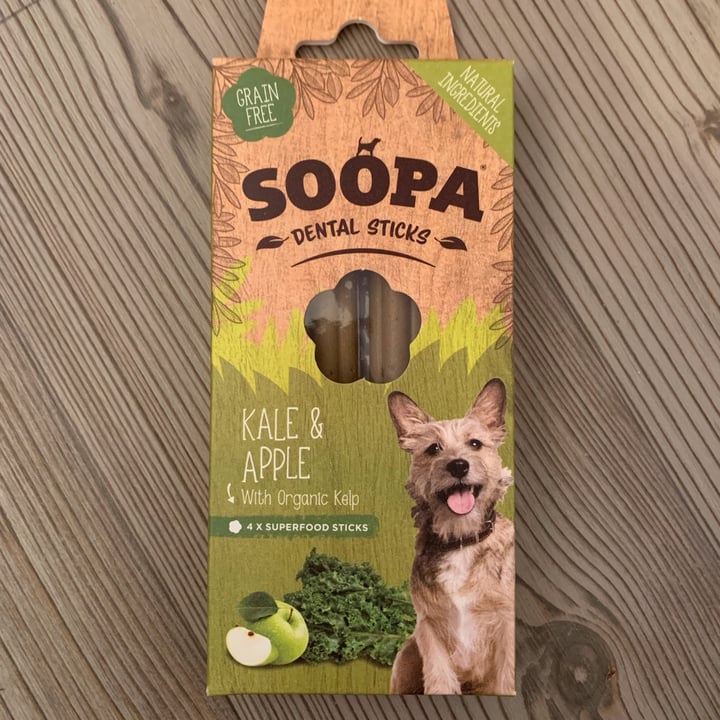photo of Soopa Kale & Apple Dental Sticks shared by @slovenianveganfinds on  31 Jan 2022 - review