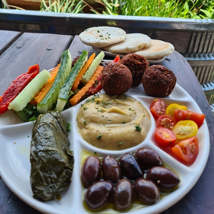 photo of Asher's Corner Cafe @ Ashers Farm Sanctuary The Greek platter shared by @veronicagroen on  27 Feb 2022 - review
