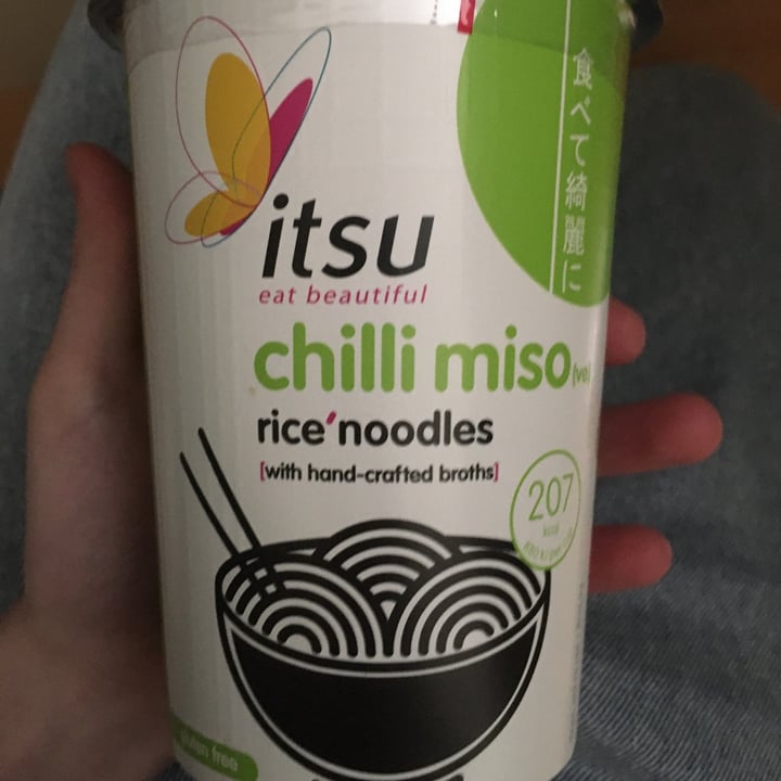 photo of itsu Chilli Miso Rice Noodles shared by @beckydied on  26 May 2020 - review
