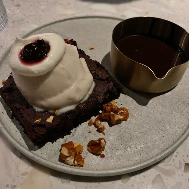 Photo of the dish “Brownie Sundae”