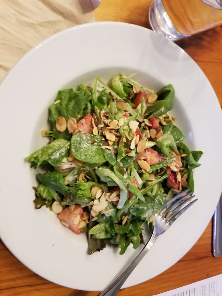 review photo of Common Roots Cafe Strawberry and Pea Salad shared by @danushka on 29 Sep 2019 - review