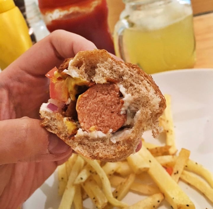photo of Indómite Vegan Hot Dog shared by @jourbano on  02 Dec 2019 - review