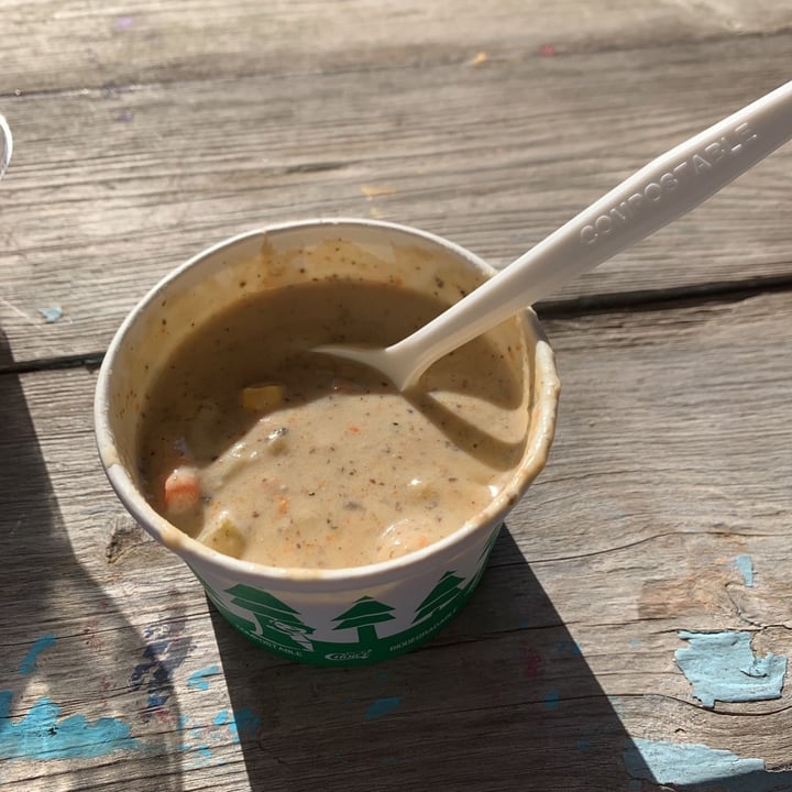photo of Heirloom Food Company Vegetable chowder shared by @adc0313 on  21 Nov 2020 - review