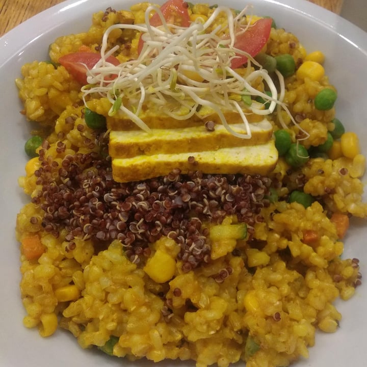 review photo of COCONARANJA tienda & resto Wok Yamani shared by @beluqra on 30 Aug 2022 - review