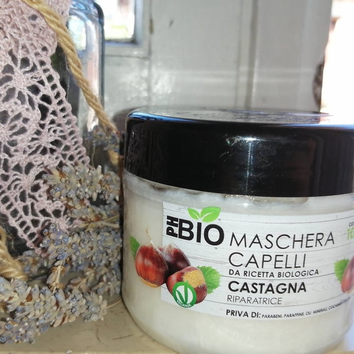 photo of Phbio Maschera capelli castagna riparatrice shared by @astrea95 on  19 Aug 2021 - review