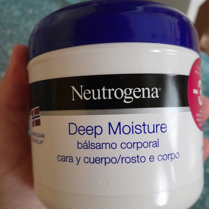 photo of Neutrogena Crema viso e corpo shared by @tini on  17 Jul 2022 - review