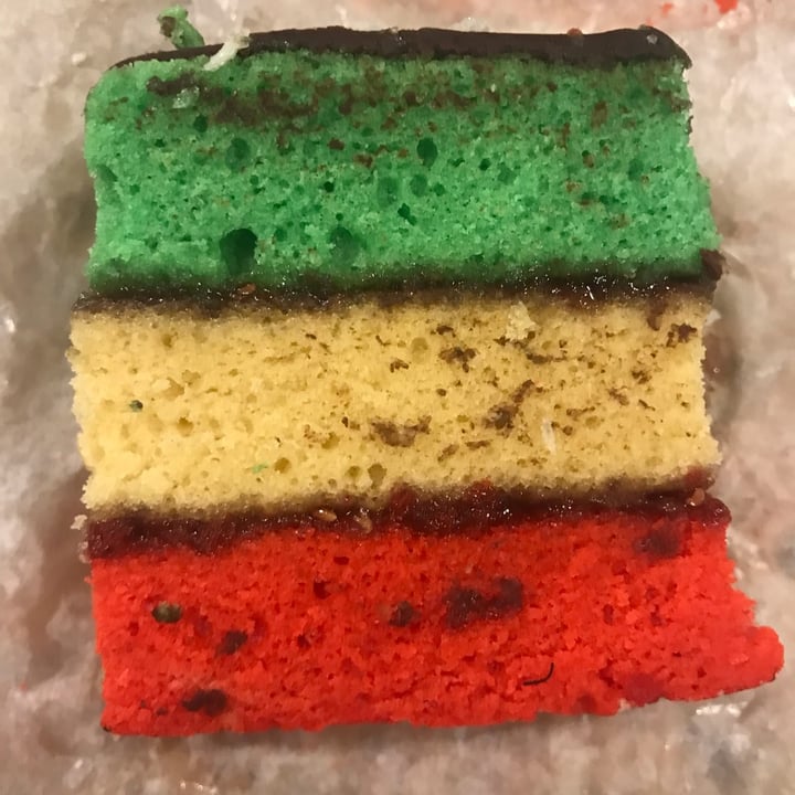 review photo of Brooklyn Whiskers Rainbow Cookie shared by @ethicalkate on 09 Nov 2021 - review