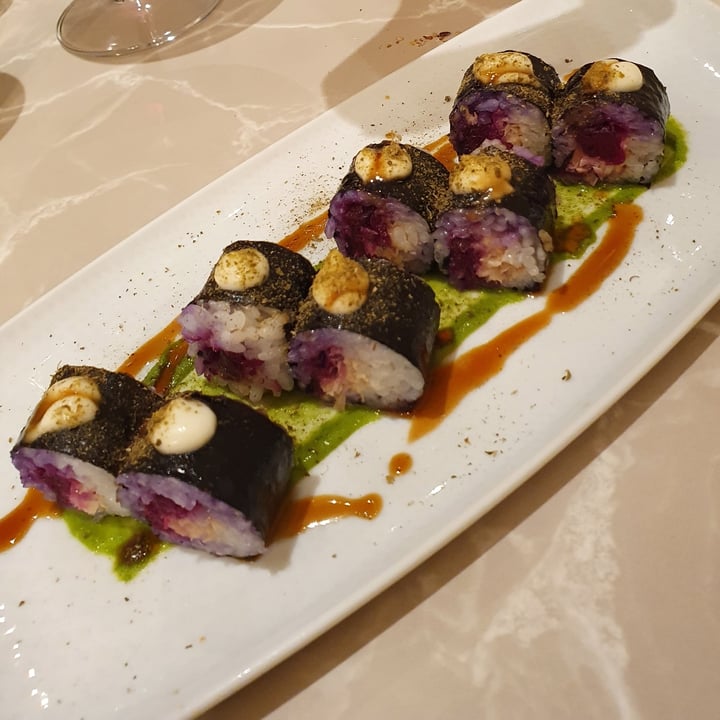 review photo of Linfa Milano - Eat Different Jackfruit Crab Sushi shared by @dadamarti on 13 Mar 2022 - review