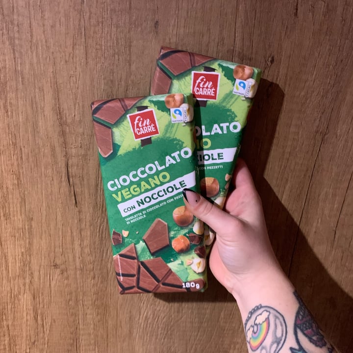 review photo of Fin Carré Chocolate con avellanas troceadas shared by @kellyaifornelly on 24 Jan 2022 - review