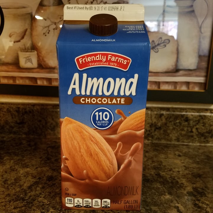 photo of Friendly Farms Chocolate Almond Milk shared by @veganwildflower on  16 Oct 2020 - review