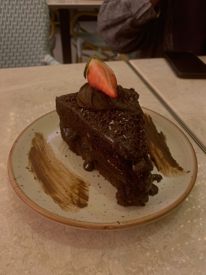 review photo of WabiSabi Chocolate ganache cake shared by @saudivegancommunity on 24 Feb 2020 - review