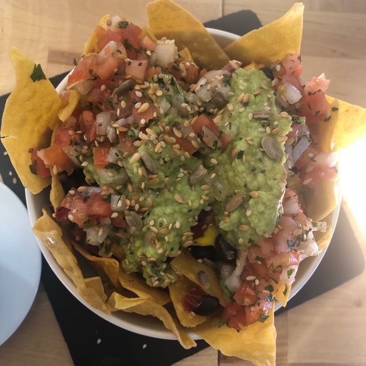 review photo of Natura La Cañada cocina vegetariana Nachos shared by @lulipajaro on 22 Dec 2021 - review