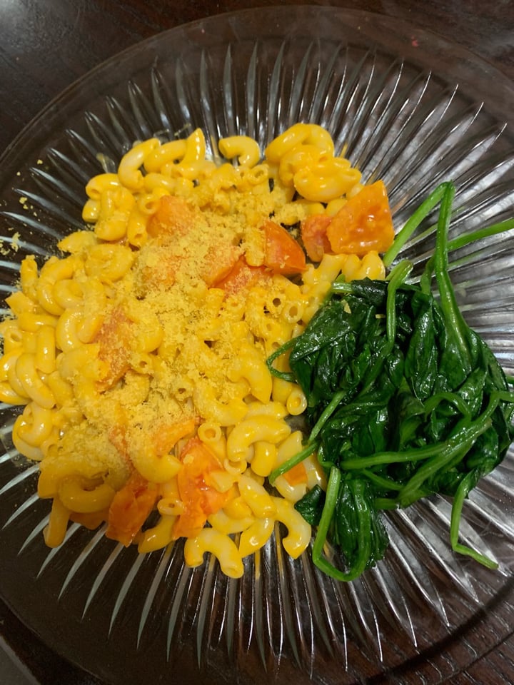 review photo of Daiya Cheddar Style Deluxe Cheeze Sauce shared by @steenie on 10 Oct 2019 - review
