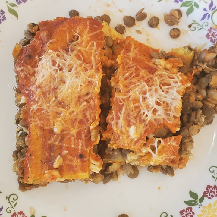 photo of Natural Vegan Lasagna De Platano Y Lentejas shared by @mjimenasilva on  22 Sep 2021 - review
