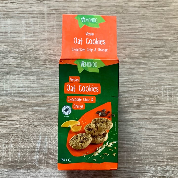 photo of Vemondo Vegan Oat Cookies Chocolate Chips & Orange shared by @adele91m on  14 Nov 2022 - review