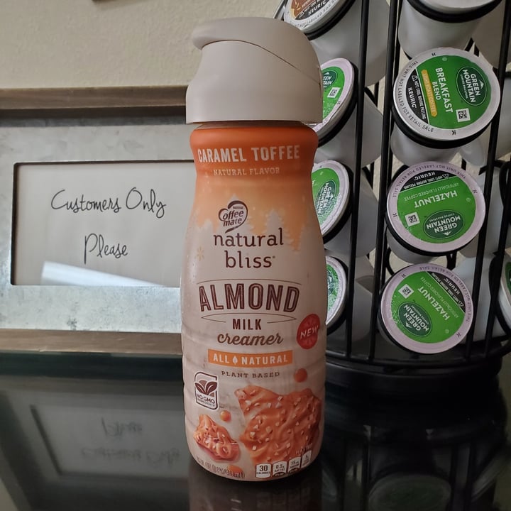 photo of Coffee mate natural bliss Caramel Toffee Almond Milk Creamer shared by @trippingshadow on  09 Nov 2020 - review