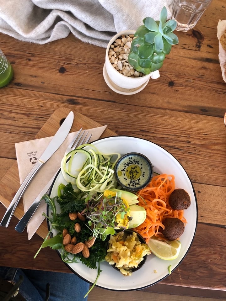 photo of Nourish'd Café & Juicery Moonshine Bowl shared by @serah on  24 Sep 2019 - review