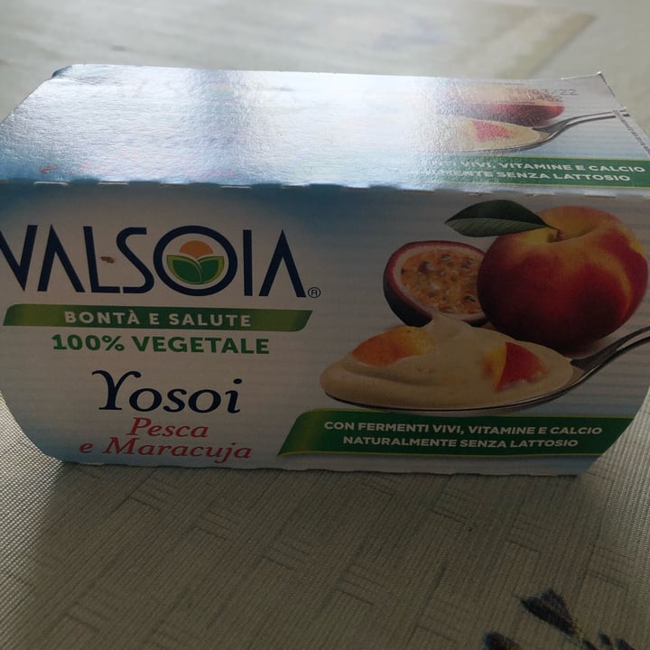 photo of Valsoia Yogurt alla pesca&maracuja shared by @sarasimone on  22 Mar 2022 - review