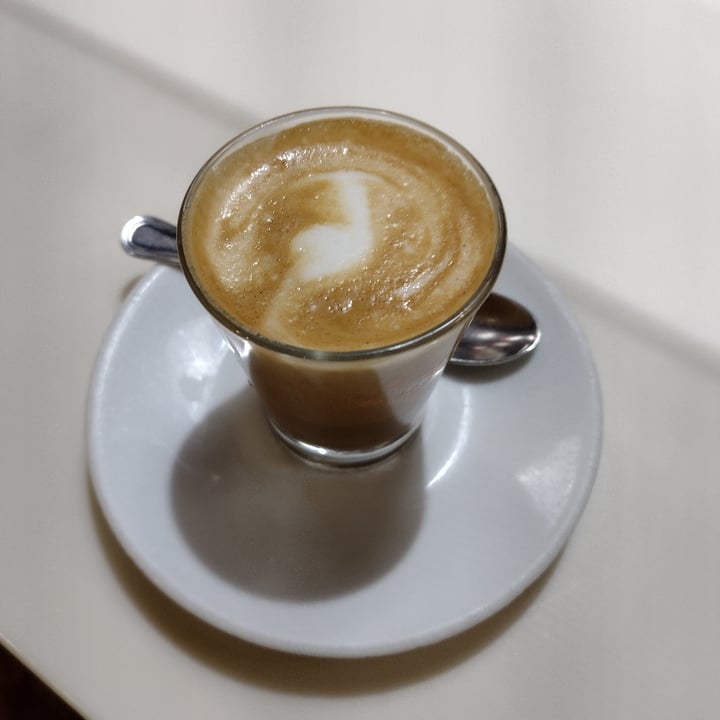 photo of Motiva caffè Cappuccino in vetro con latte di soia shared by @giovannazoratto on  14 Apr 2022 - review