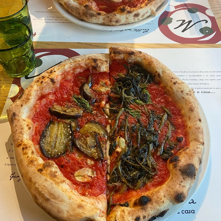photo of la Mafaldina Pizzeria 🍕 Pontevigodarzere Marinara con verdure shared by @chiacampo on  21 Apr 2022 - review