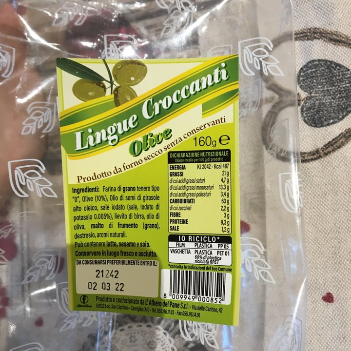 photo of L'albero del pane Lingue Croccanti Alle Olive shared by @michelabin on  30 Sep 2021 - review