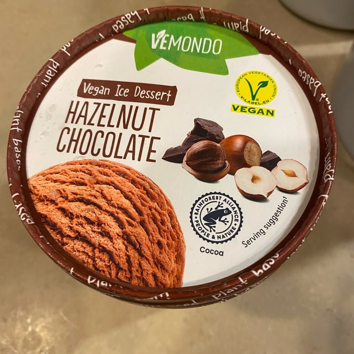photo of Vemondo gelato cioccolato e nocciola shared by @psychel on  29 Sep 2022 - review