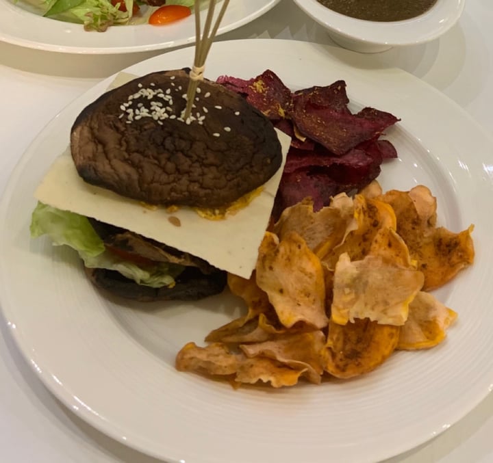 photo of Wholesome Savour Portobello Burger shared by @closecontra on  11 Jul 2019 - review
