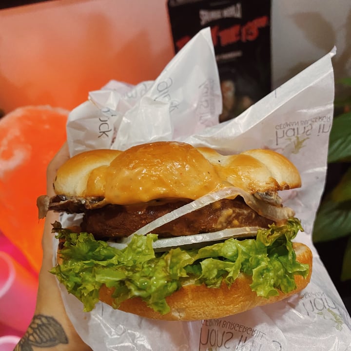 photo of Hans Im Glück German Burgergrill Angerling Burger shared by @evilratking on  14 Feb 2021 - review