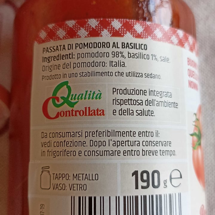 photo of Le conserve della nonna Sugo Pomodoro Al Basilico shared by @anna22 on  17 Apr 2022 - review