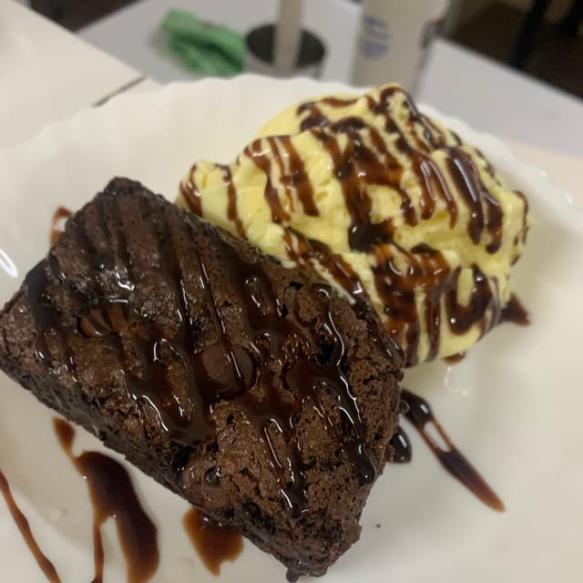 Photo of the dish “Brownie com sorvete”